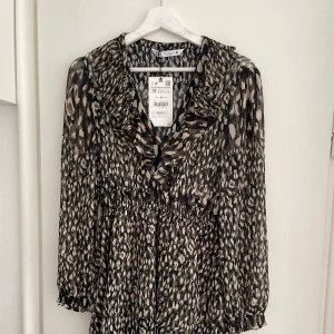 Oanvänd klänning! - Nypris 399! Prislapp kvar!