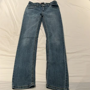 Levis 510” Skinny - Säljer ett par Levis jeans som är näst intill aldrig använda  Ny pris: 1099kr