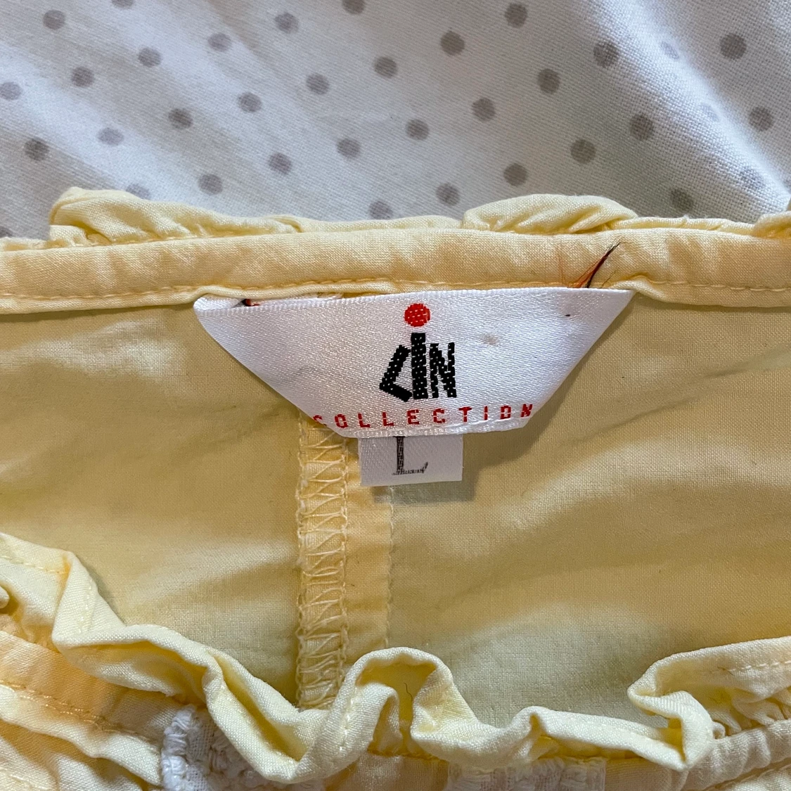 Gul korsettliknande top  - 90