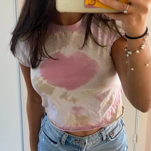 Tee the Ragged Priest  - Denhär är från the ragged priest 