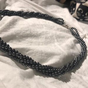 Halsband - ❤️Ett bra halsband med bra skick och aldrig använt❤️