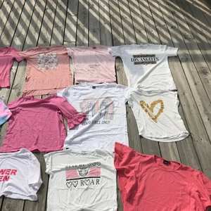 Massa t-shirts - Massor av t-shirts💓 en för fem alla för femtio❗️