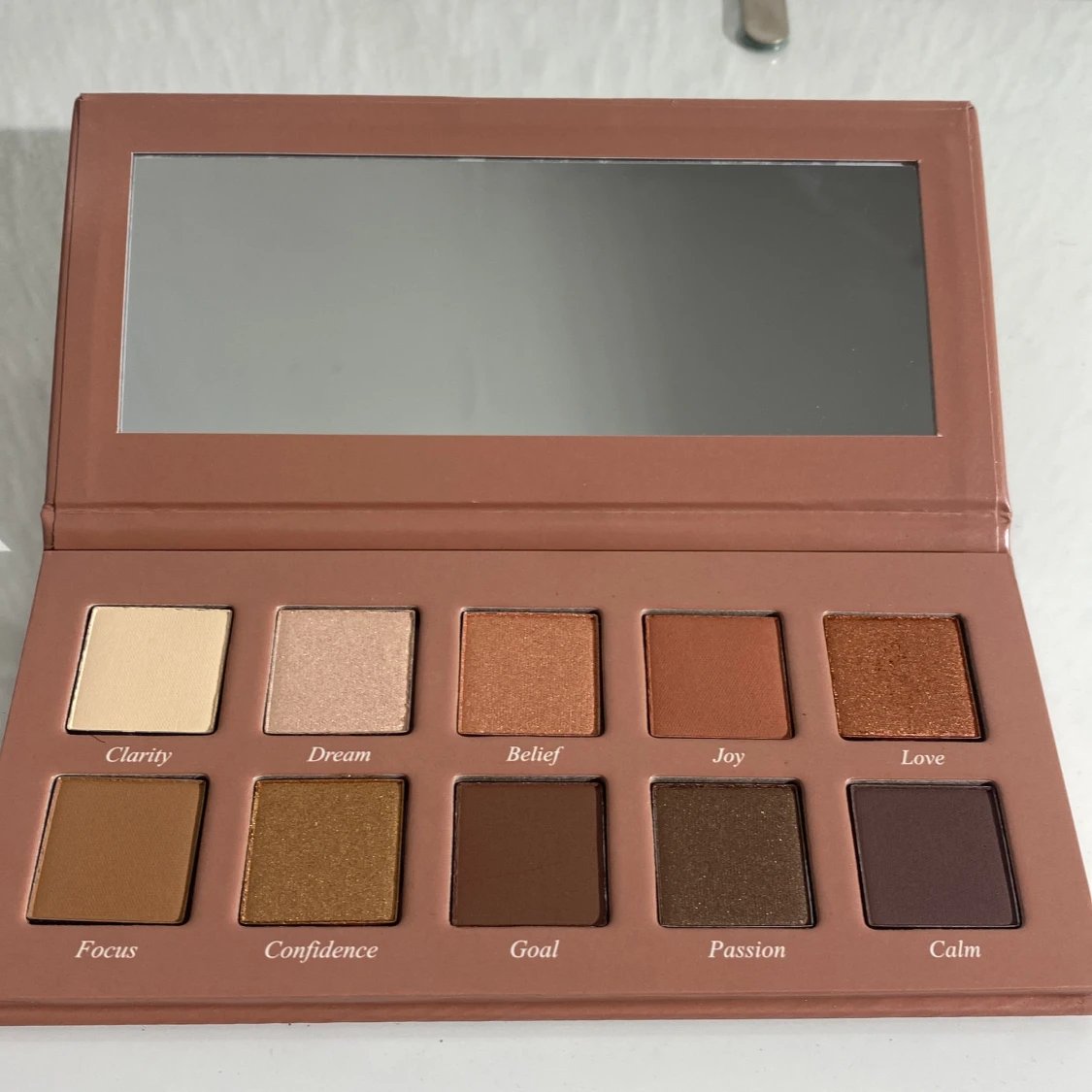 Caia inspiration palette - 90