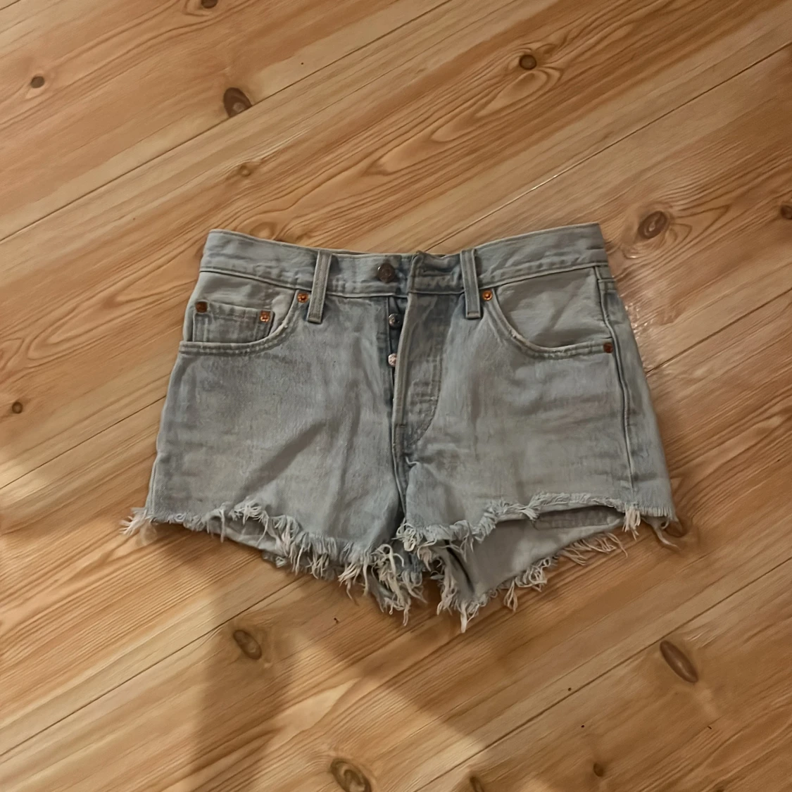 Levis shorts  - 90