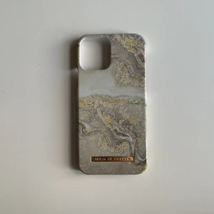 Mobilskal - Från ideal of Sweden. Inga som helst brister. 45kr+frakt som kostar 15kr. Skriv privat vid intresse eller frågor💕