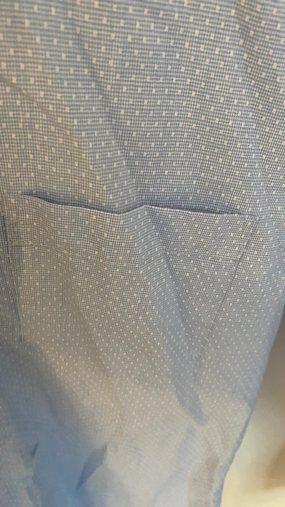 Mönstrad skjorta från dressman Storlek S (37/38). Skjortor.