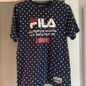 Fila  - Fila T-shirt som e använd väldigt få gånger 