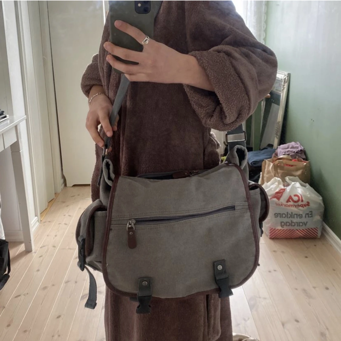 Axelremsväska  - 91