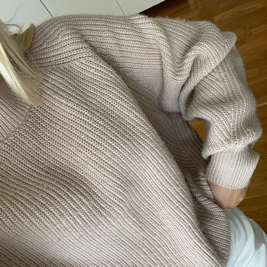 Mysig stickad tröja - 90