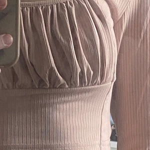 Tröja - En tröja från shein. I bra skick. Säljer pgd av att den inte andvänds.