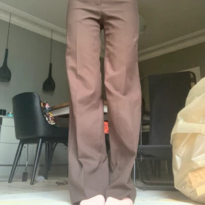 Kostymbyxor - Snygga bruna kostymbyxor som jag köpte på humana! 