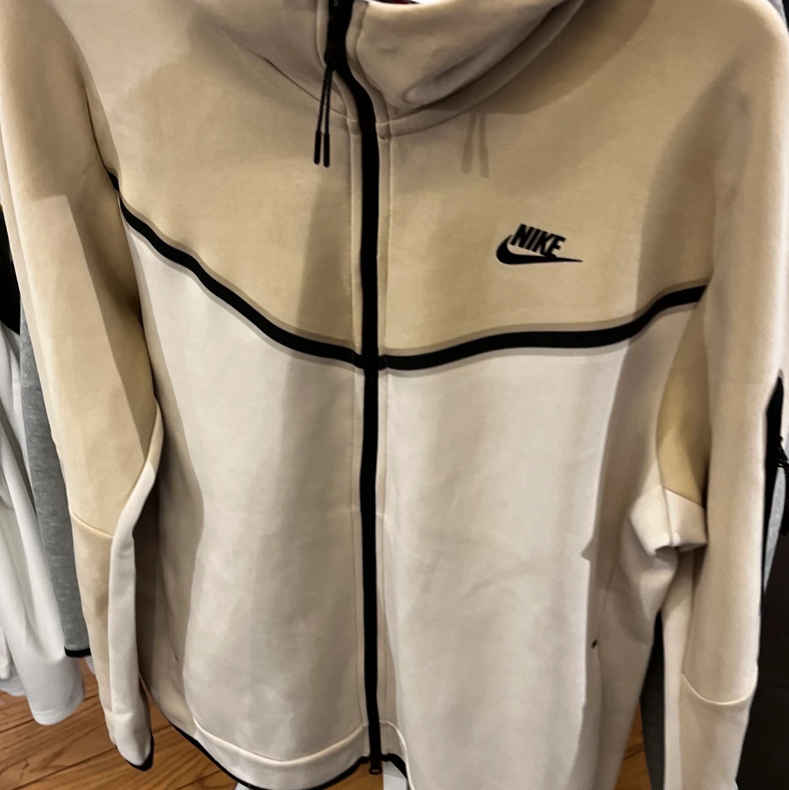 Nike tech fleece 