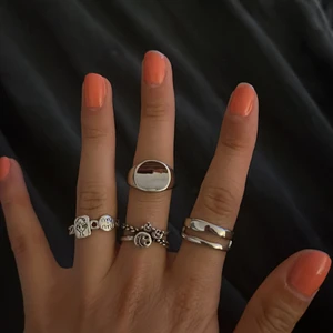 Sterling silver ringar - Sterling silver 925 ringar. 40kr st. Frakt tillkommer på 13kr. ALLA RINGAR ÄR JUSTERBARA 