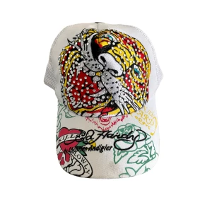 Ed hardy keps🤍🐉 - EDHARDY keps som tyvärr ej kommer till användning. Bra skick. Använd ca 4 gånger. Unisex