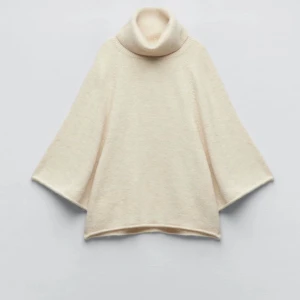 Zara tröja! - Säljer min fina pupulära  stickade tröja ifrån zara! Använd fåtal gånger i storlek M men siter super fint på mig som är en S❤️😍 