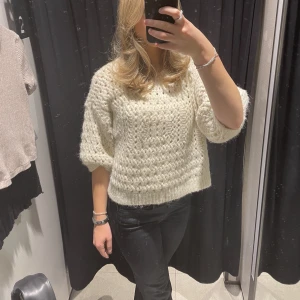 Stickad tröja - Super fin stickad tröja från zara.