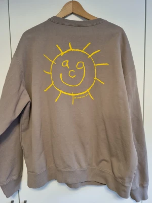 Nike acg sweatshirt - Acg sol tröja i strl L mörk beige fint skick  Köparen betalar frakt