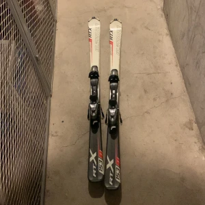 Skidor - Inte helt nya men funkar fortfarande lika bra