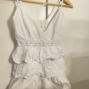 blus - super snygg blus, inget som helst fel på den kommer bara inte till användning! typ onesize