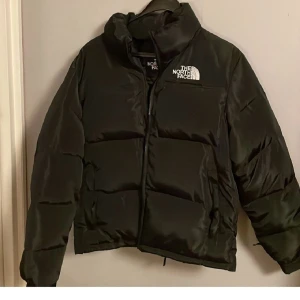 The north face - Tnf jacka i svart!!!!