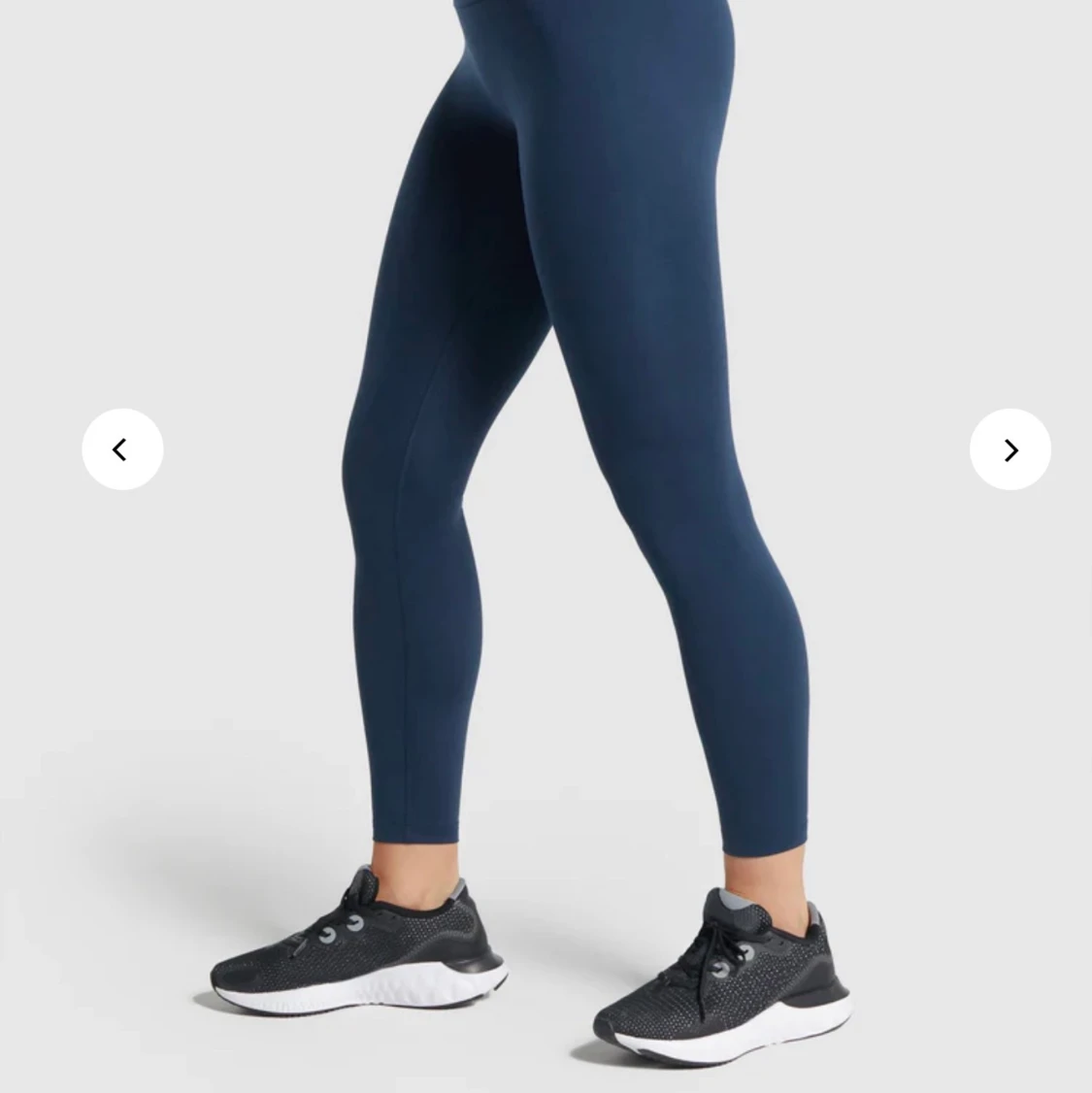 Mörkblåa gymshark tights - 91