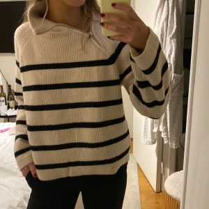 Stickad tröja - Helt ny tröja- använd ca 2 ggr:(