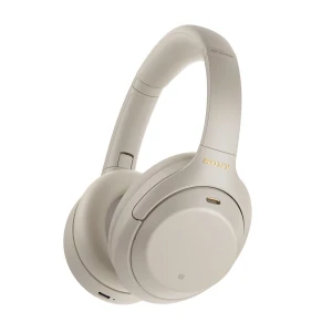 Sony Hörlurar - Sony WH-1000XM4 hörlurar i färgen silver/beige. Köpta nyligen och väldigt sparsamt använda, inga fel på dom men kommer inte till användning, så därav säljer jag. Skriv för egna bilder. 