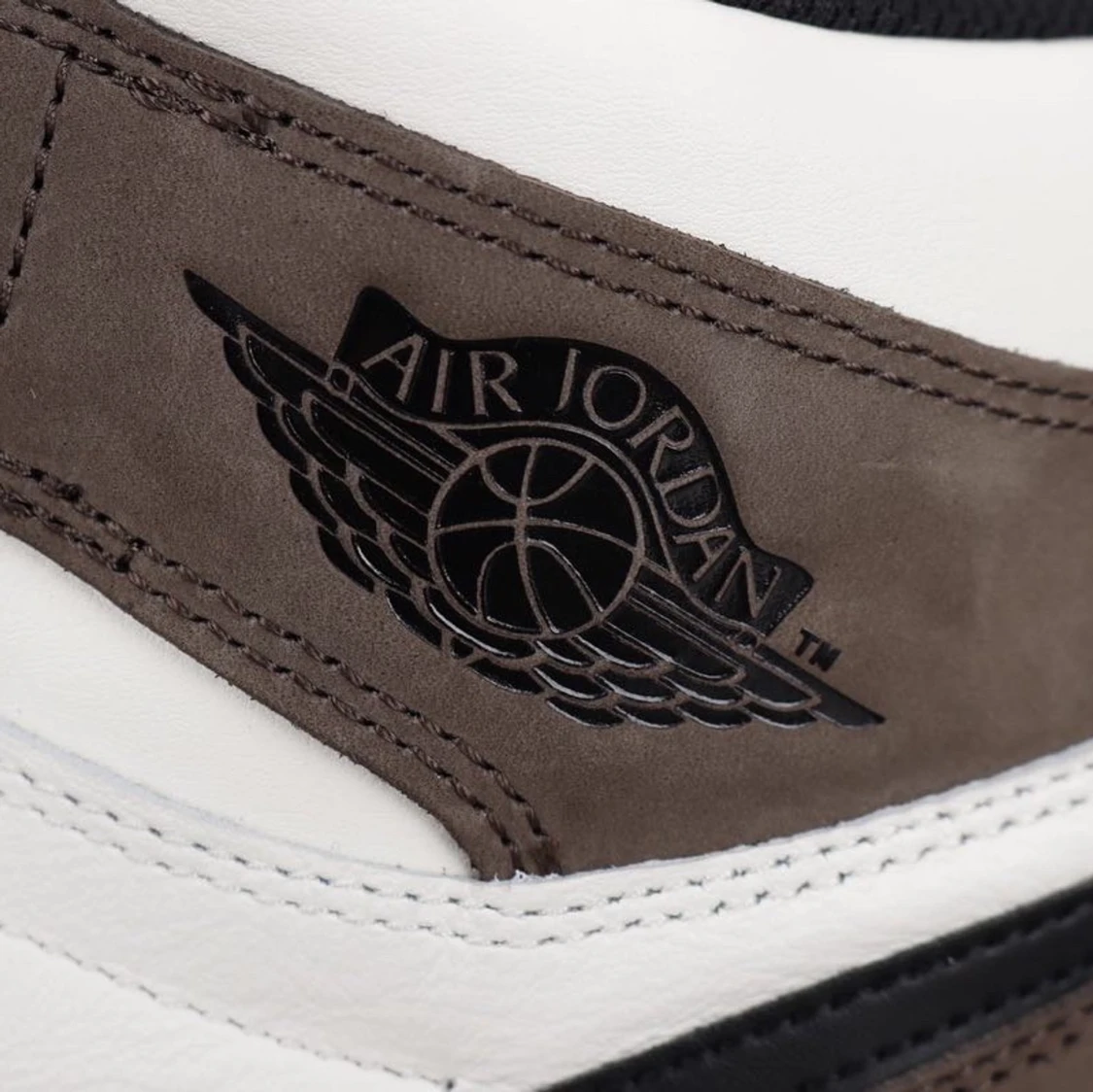 AIR JORDAN 1 MOCHA - 90