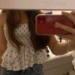 zara topp - jättefin zara topp som även kan användas som kjol! i princip oanvänd, kom privat vid intresse, frågor eller fler bilder!❤️👍🏼200kr+frakt