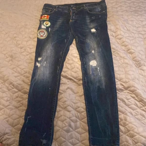 Dsquared storlek M - Ett par Dsquared som även finns i lager 