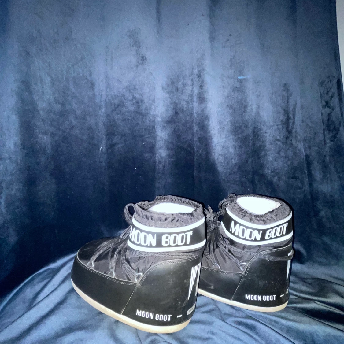Moon boots