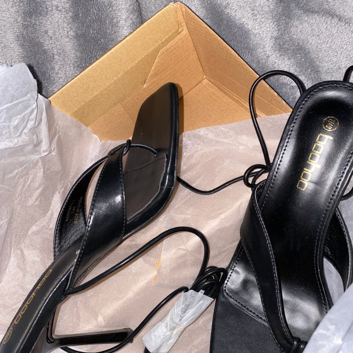 Klackar med tårem - 90