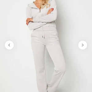 Juicy couture set - Säljer mitt juicy couture set ”cotton rich del ray” i storlek XS i tröjan och S i byxor. Färgen är  ljus grå, använd fåtal gånger, köptes för 1 år sen. 