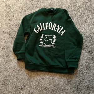 Fin oversize tjocktröja - Väldigt fin grön califonia oversize tjock tröja