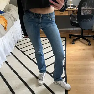 Skitsnygga jeans från crocker!! 