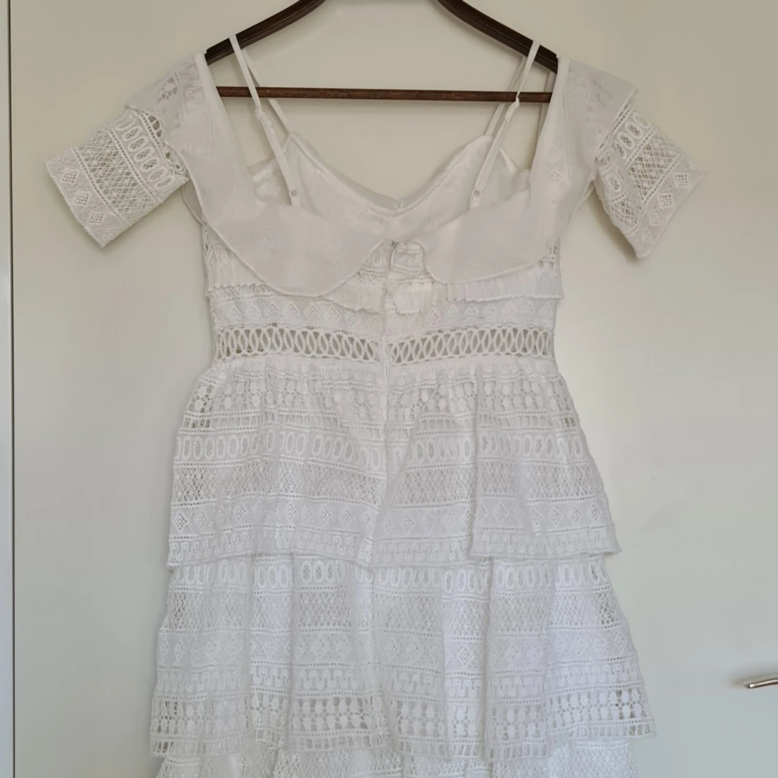 Söt klänning strl M - 90