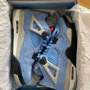 Jordan 4 unc - Storlek 42.5