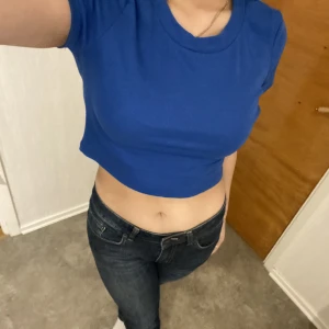 Blå topp - Blå topp från shein. Använd ett par gånger. Storlek M