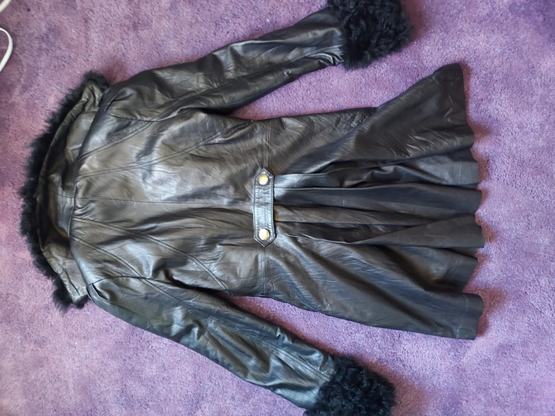 Svart afghan jacka  - 90