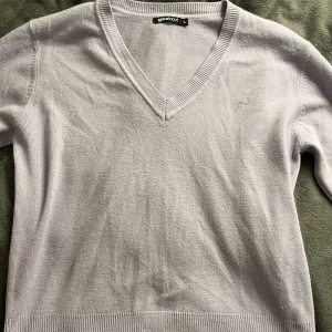 Ginatricot v-ringad tröja Storlek L - Ginatricot tröja, v-ringad. Storlek Large, L💕 fint skick