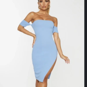 Klänning ljusblå PLT - Klänning ljusblå PLT