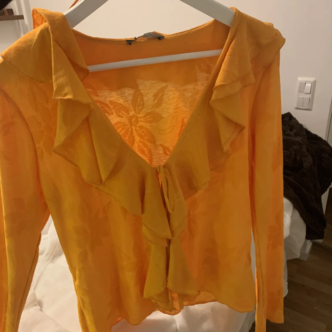 Orange blus - 90