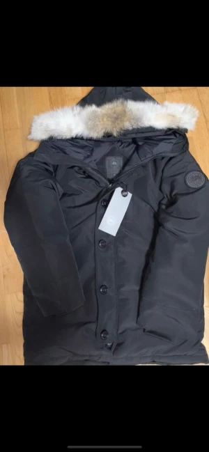Canada goose black label - I storlek L 10/10 skick Världsklass kopia
