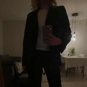 Kavaj - As snygg kavaj som inte kommer till användning eftersom jag har så många kavajer ..