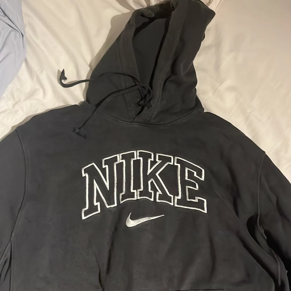 Nike hoodie i storlek M. Hoodies.