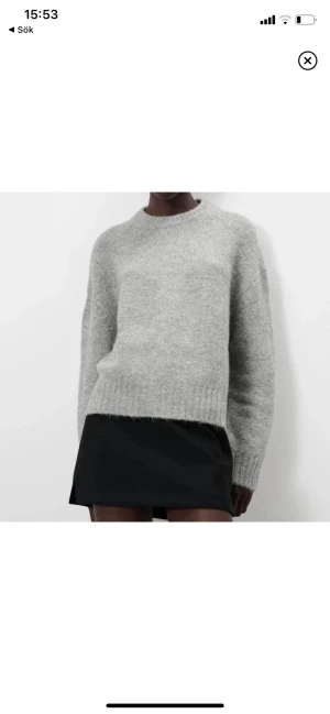 Stickad tröja  - Säljer denna stickade tröja från zara i bra skick, är öppen för byten! 