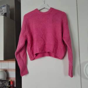 Rosa tjock tröja i bra kvalite