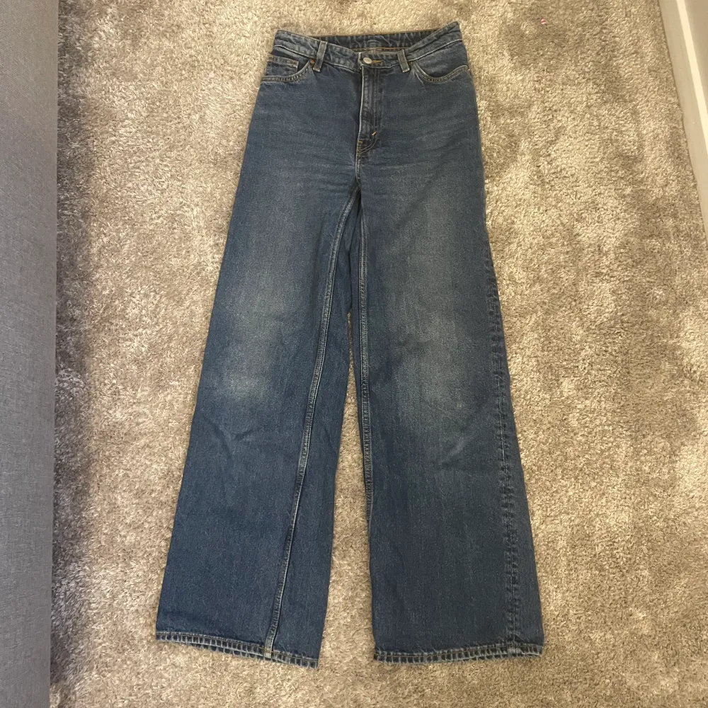 Jättefina jeans som sitter superfint! 150kr+frakt . Jeans & Byxor.