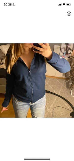 Blå stickad kofta  - Kofta 