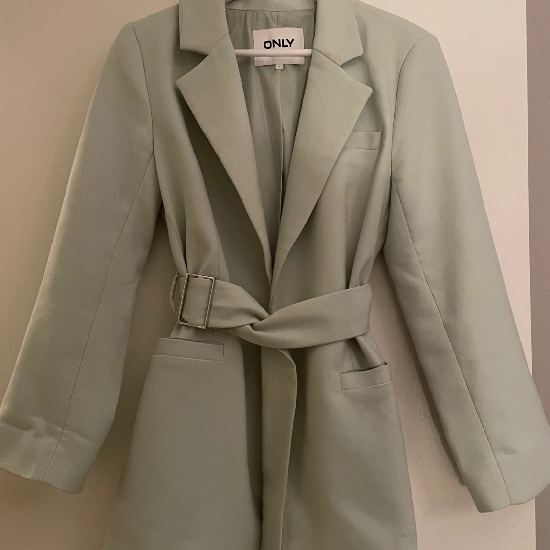 Pastellgrön kavaj  - 90